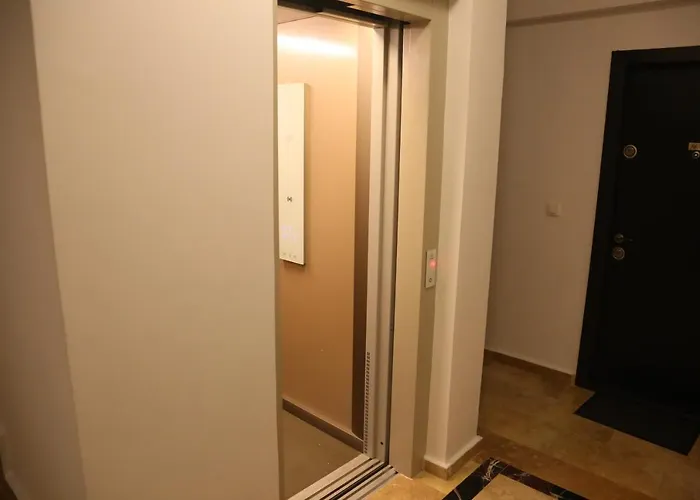 Anamaria Mamaia Nord *