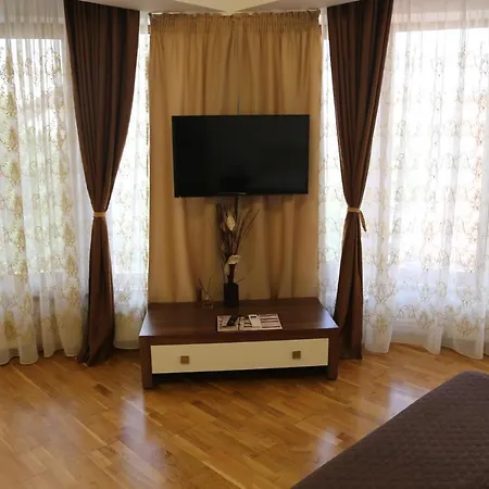 Anamaria Mamaia Nord *